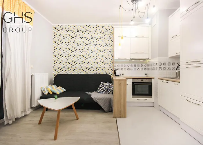 Great Apartment With A Garden In The City Center, Old Town